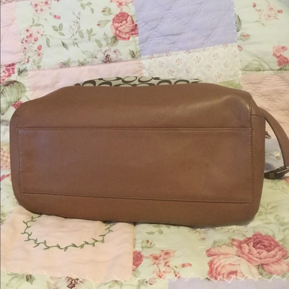 Coach Purse - Picture 4 of 7